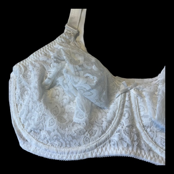 Bali Women’s White Lace Underwire Bra 38DD - Picture 3 of 12